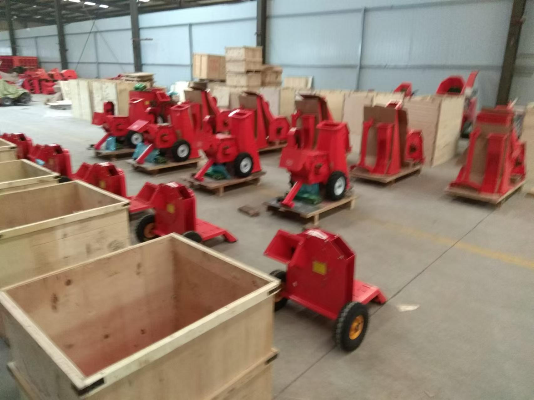 High-Efficiency 15HP Anti-Skid - Outdoor Power Broom ulasan dan harga